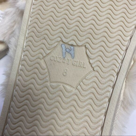 Cozy Girl Crossband Cream Slippers Super Soft New - Picture 5 of 6